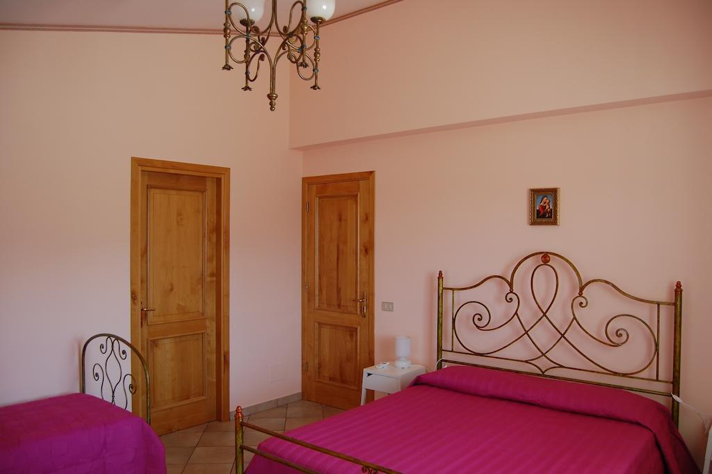 Cinisi 89 B&B Habitación foto